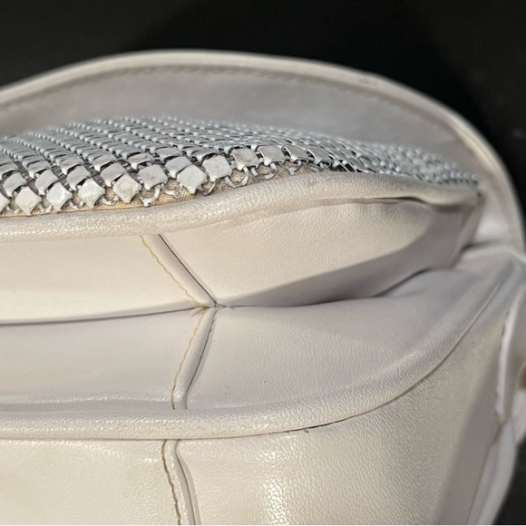 Like New! Vintage 1920’s 30’s WHITING & DAVIS Pearl White Mesh Shoulder Bag - Picture 9 of 16